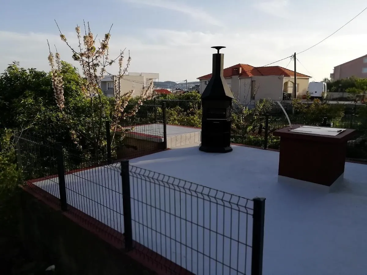 Apartment Milat Trogir
