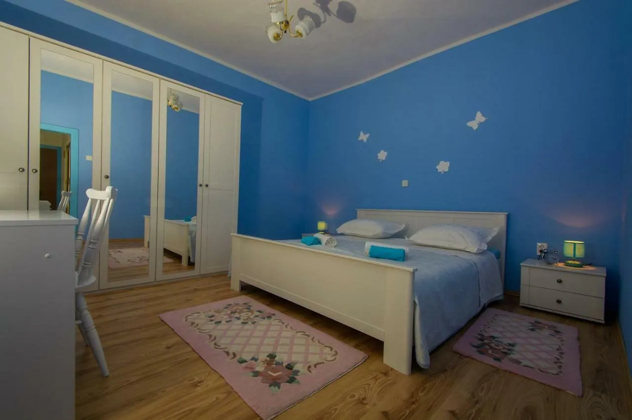 Apartment Milat Trogir