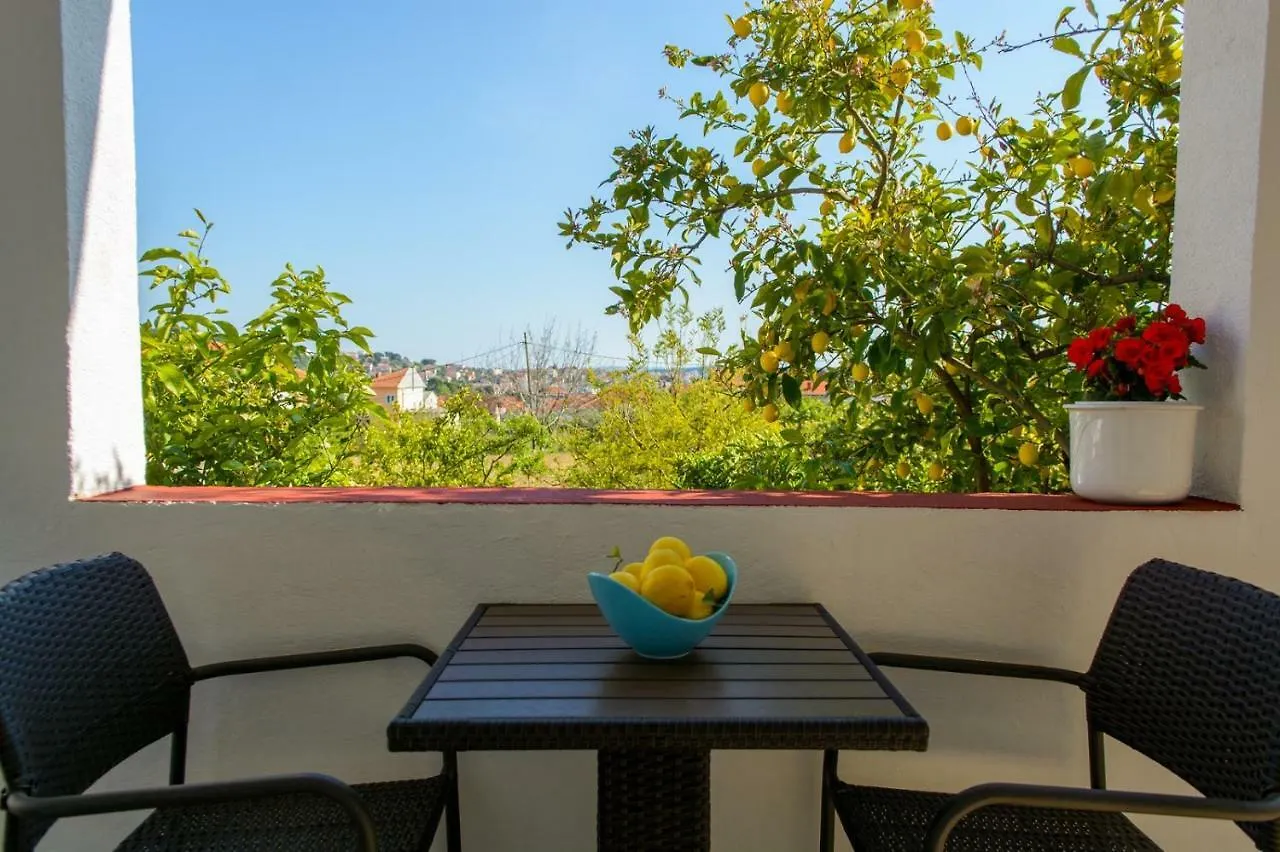 Apartment Milat Trogir Kroatien